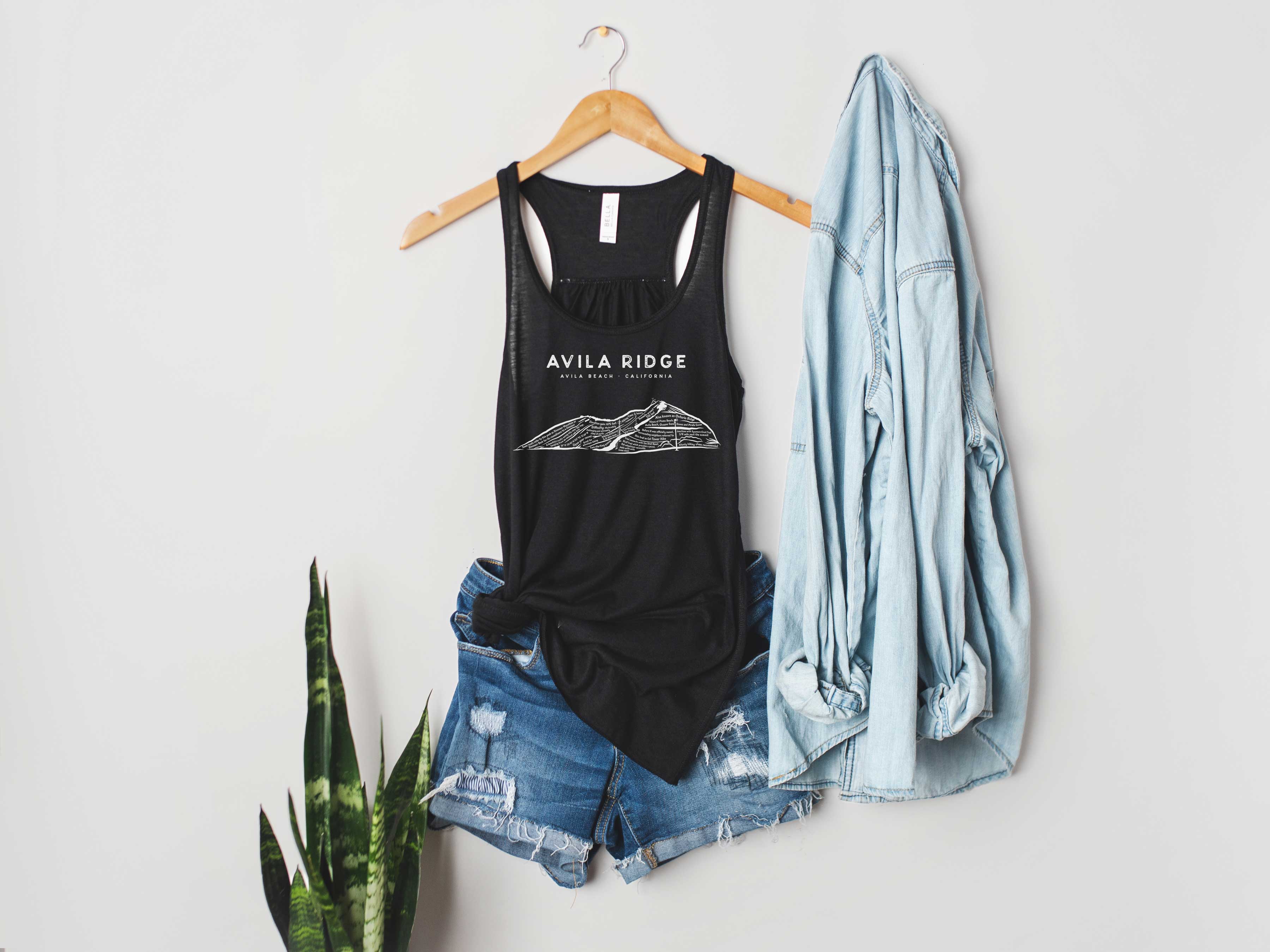 Avila Ridge Women's Flowy Racerback Tank